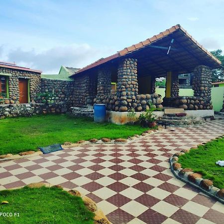 Vara Farms Mulhalli ภายนอก รูปภาพ